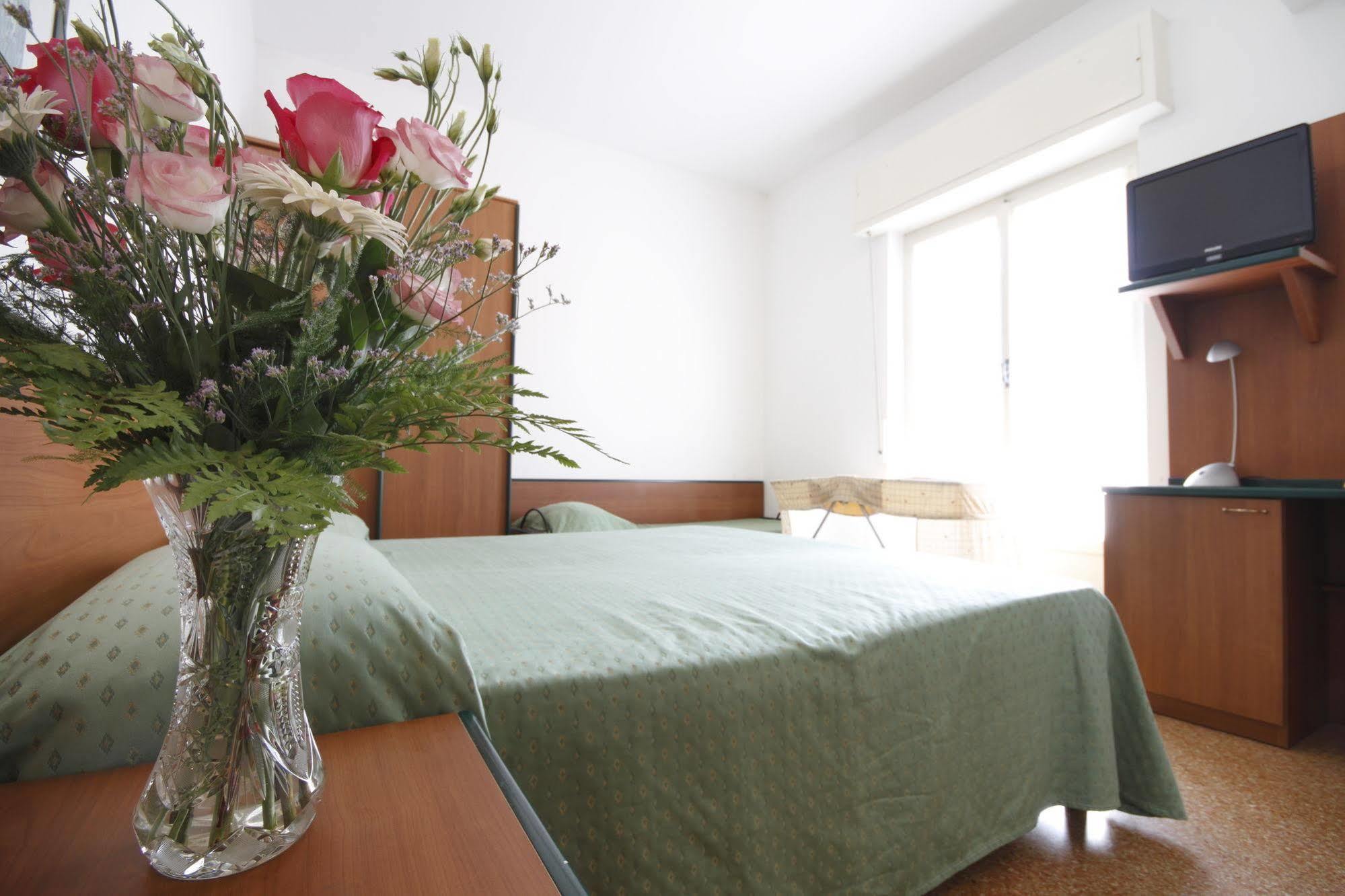 Albergo Adriana Celle Ligure Exterior photo
